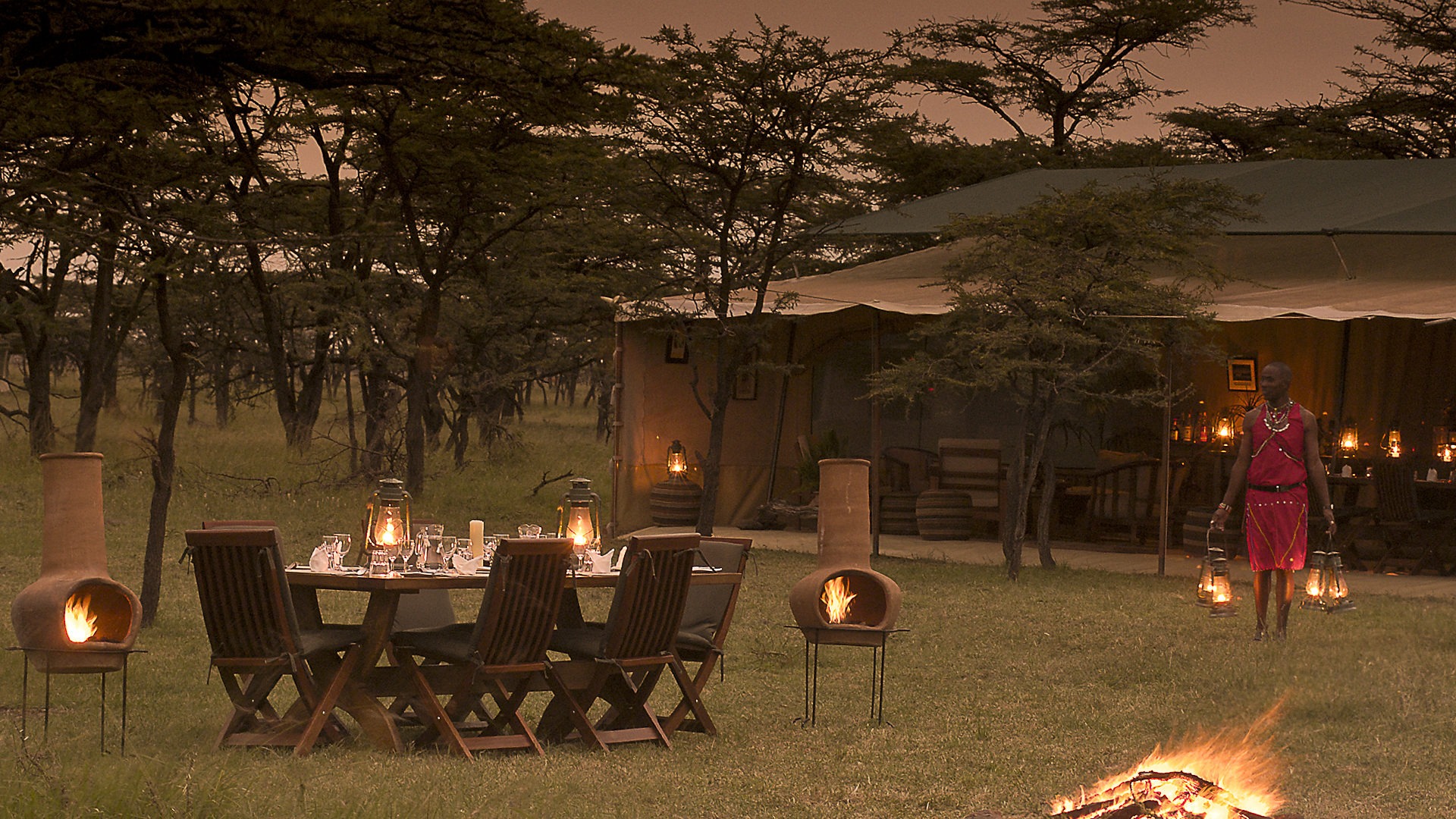 Kicheche Bush Camp al fresco dining Masai Mara