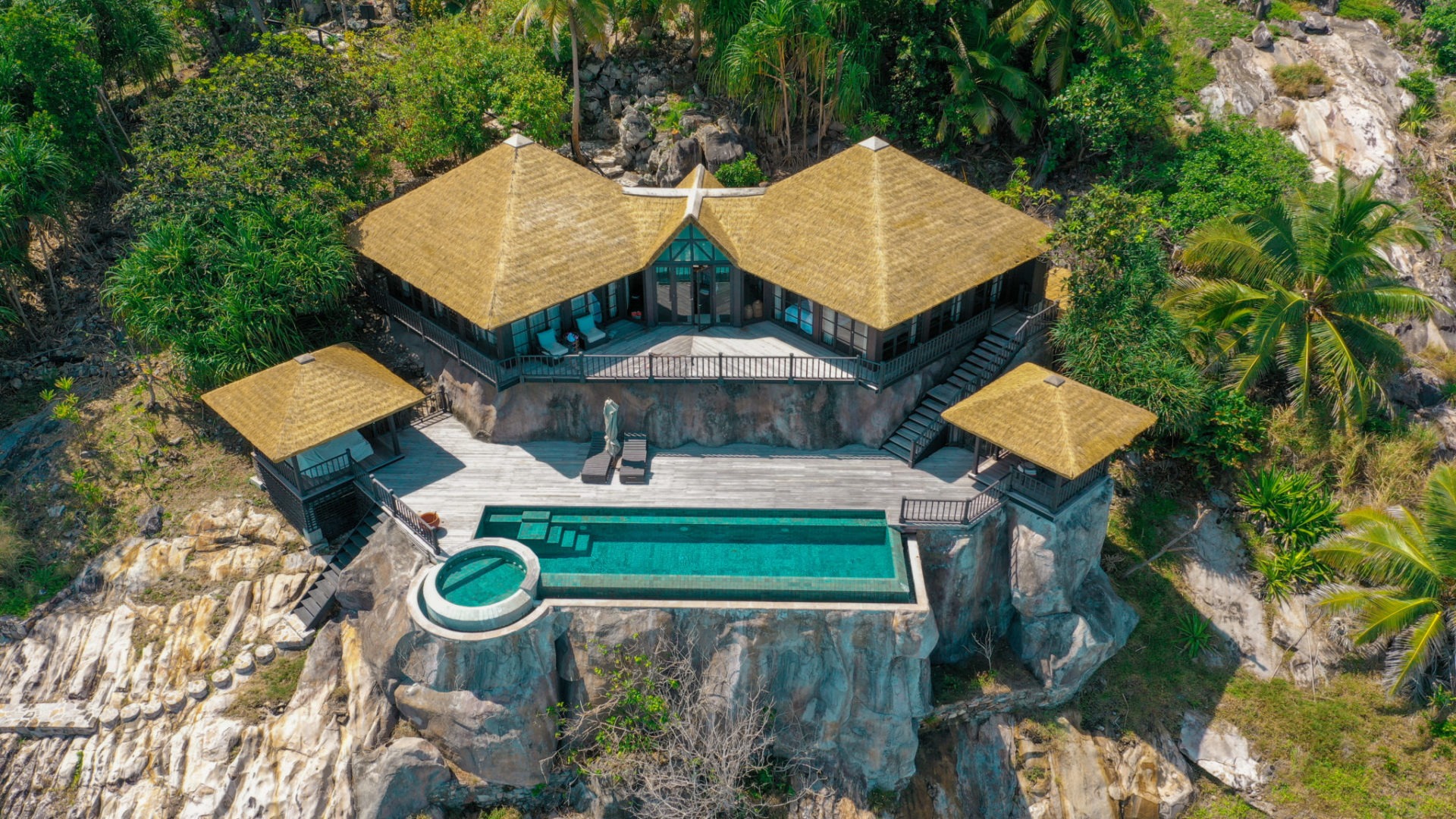 © Fregate Island Private Private Pool Villa Exterior View 2
